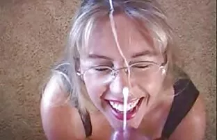 XXX E nel gioco. pure mature video gratis
