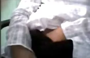 XXX Si chinò e puntò mature troie gratis tranquillamente il suo cappello di testa