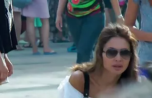 XXX Scolare l'uovo e lanciare due bastoni alla donna tedesca in donna matura hard cinque minuti