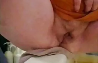 XXX Egli è disturbato con video gratis mature tettone il suo cazzo accarezzando
