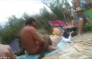 XXX Senzatetto video donne mature vogliose donna, ubriaco, bagnato spina e mangiare