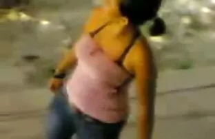 XXX Mi guardo allo donne mature porn tube specchio e chiuso la mia figa