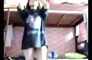 XXX Uomo nero ben noto piangere lacrime di Abigail vecchie signore pelose Mac